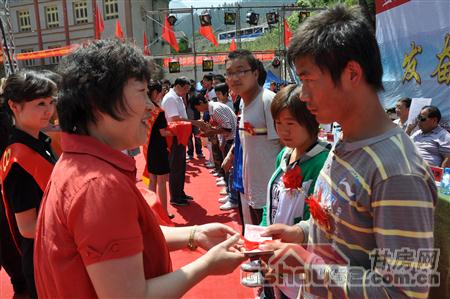 http://m.bhqbhq.com/UploadFile/2010824112346734.jpg